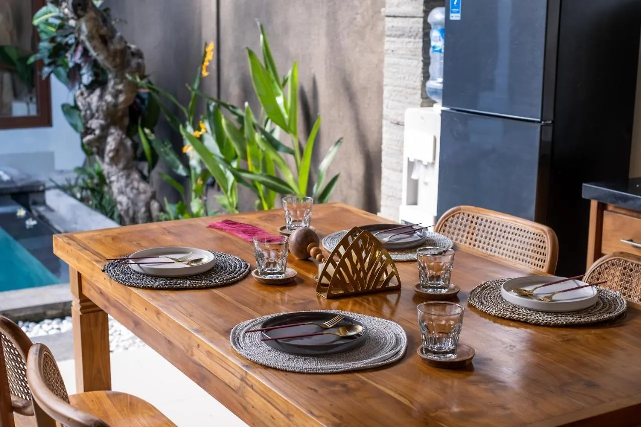 Seminyak Central Private 3 Bedrooms Villa With Swimming Pool 0*,  Indonézia